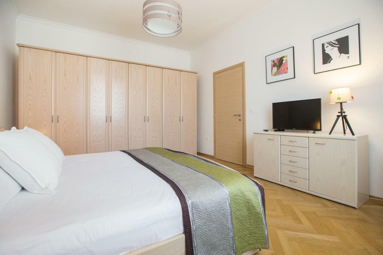 Ferienwohnung Angela Main Street Luxury Oasis & Free Parking Zagreb Exterior foto